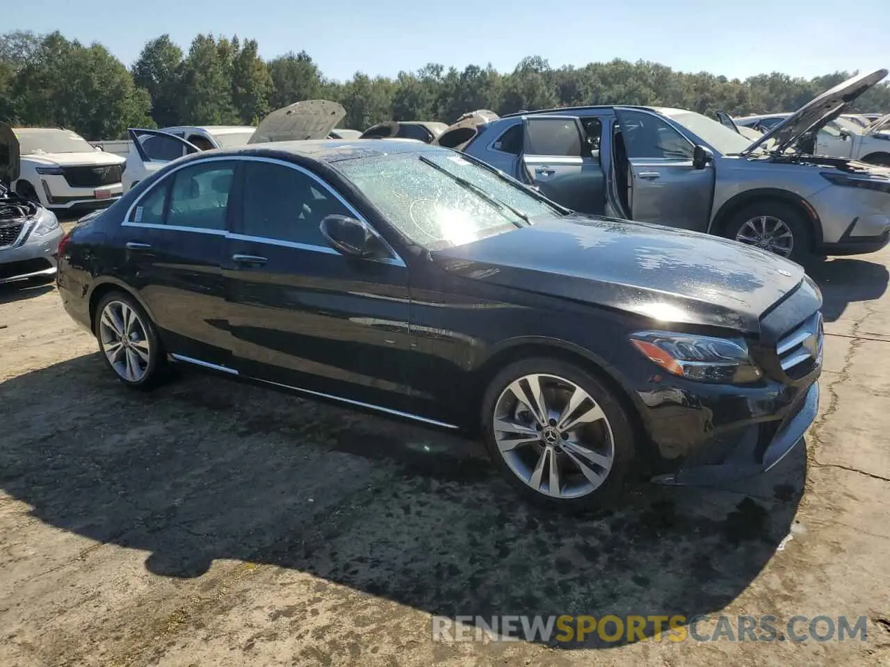 4 Photograph of a damaged car W1KWF8DB4LR601825 MERCEDES-BENZ C-CLASS 2020