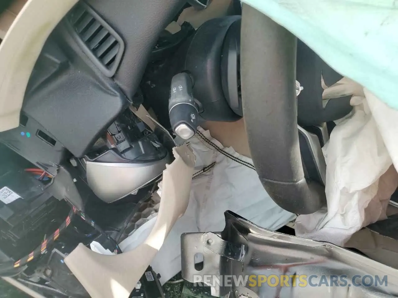 9 Photograph of a damaged car W1KWF8DB5LR571301 MERCEDES-BENZ C-CLASS 2020
