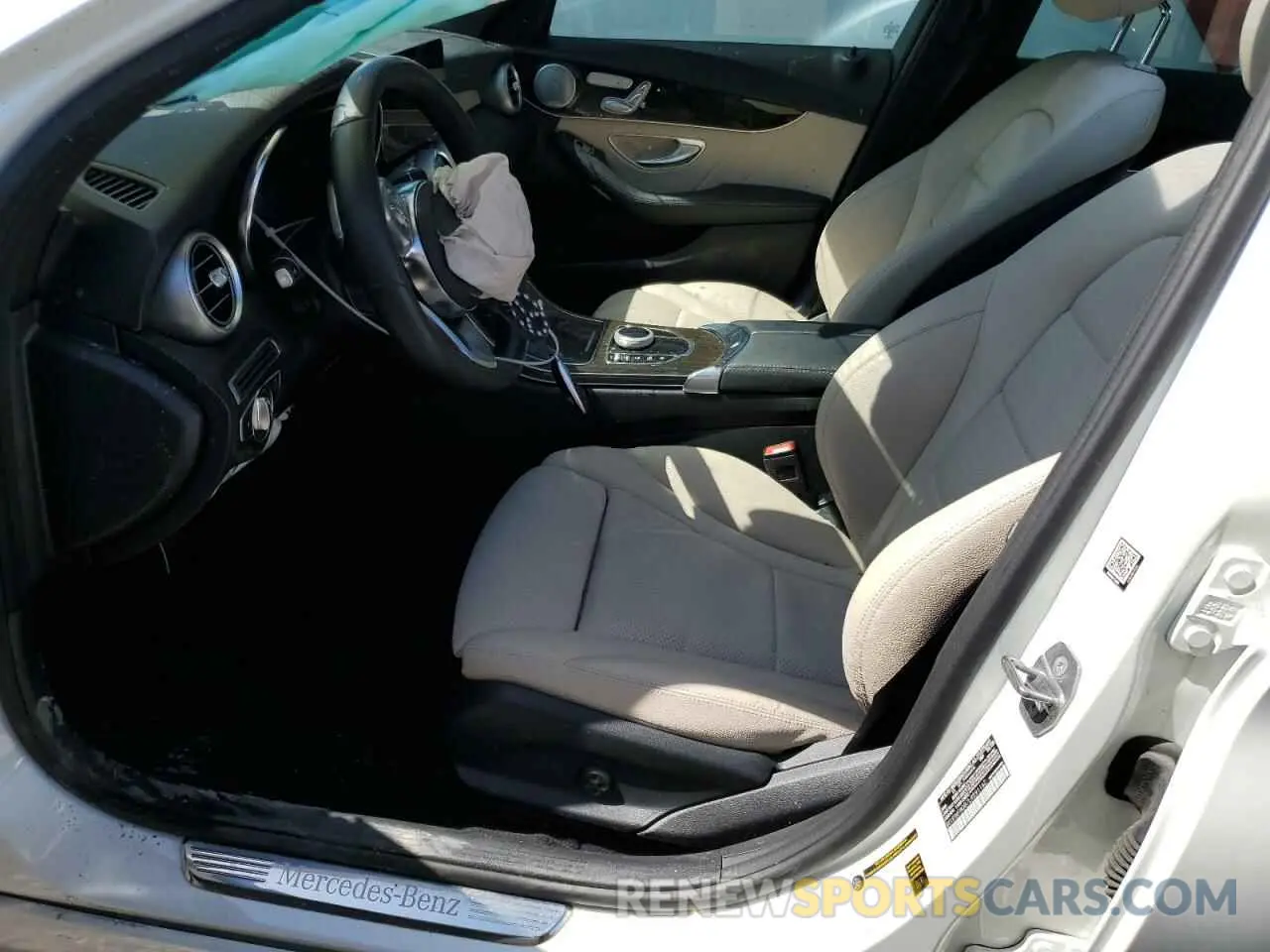 7 Photograph of a damaged car W1KWF8DB7LR591162 MERCEDES-BENZ C-CLASS 2020
