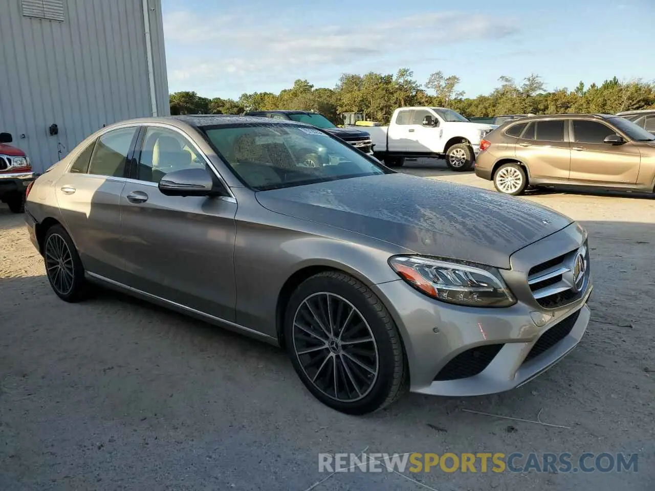 4 Photograph of a damaged car W1KWF8DB8LR571504 MERCEDES-BENZ C-CLASS 2020