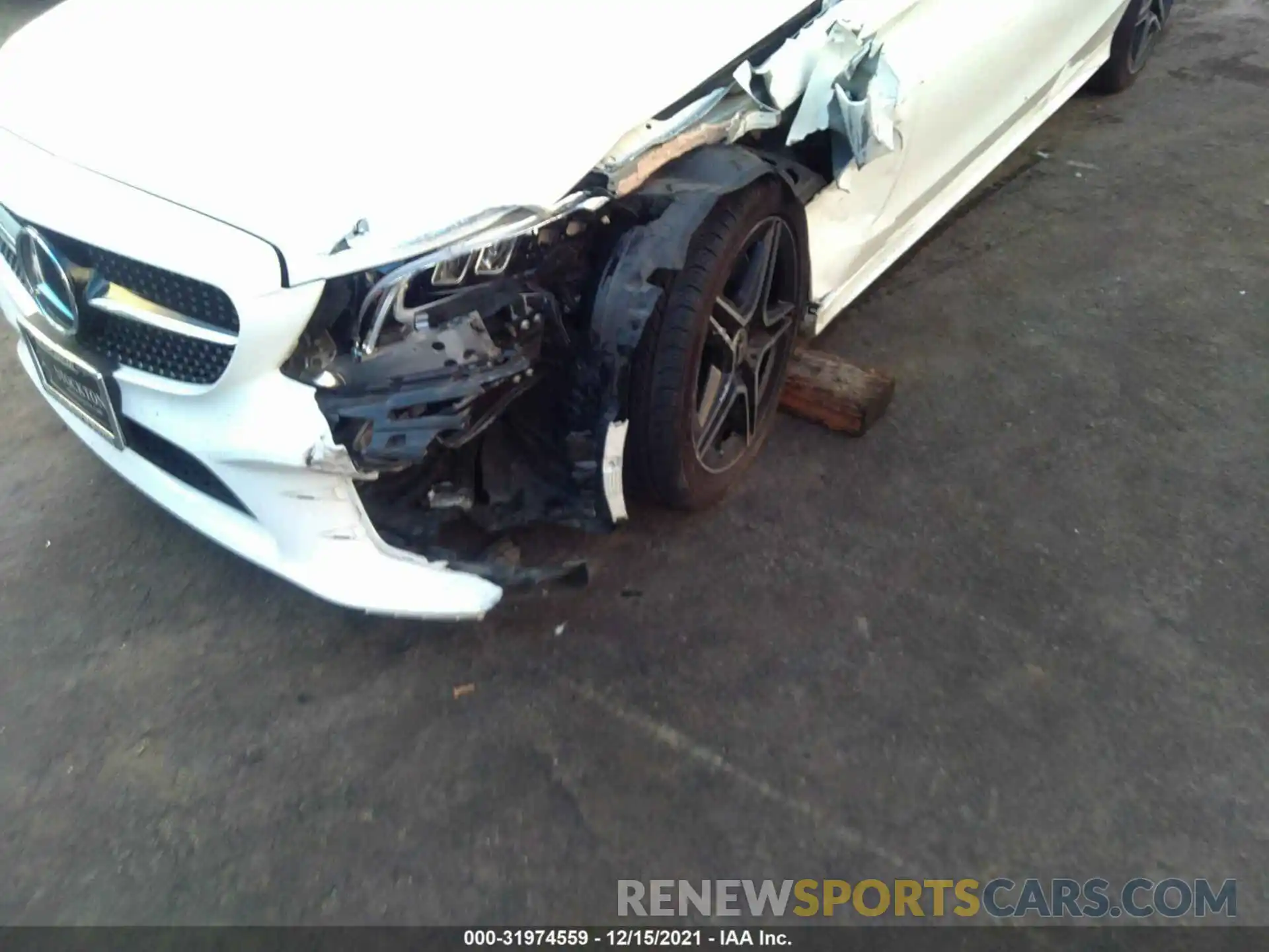 6 Photograph of a damaged car W1KWF8DB8LR574998 MERCEDES-BENZ C-CLASS 2020