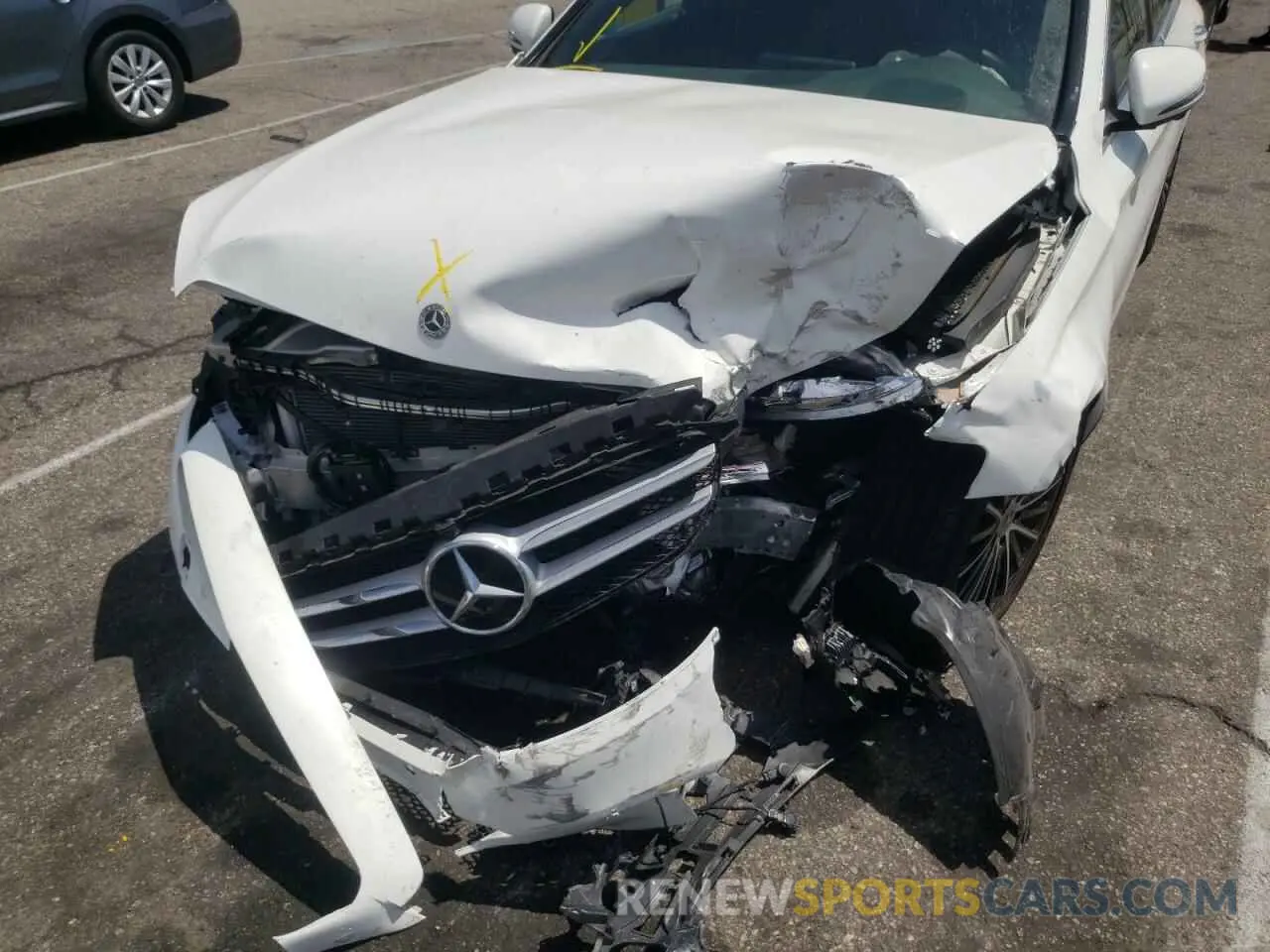 9 Photograph of a damaged car W1KWF8DB8LR600757 MERCEDES-BENZ C-CLASS 2020