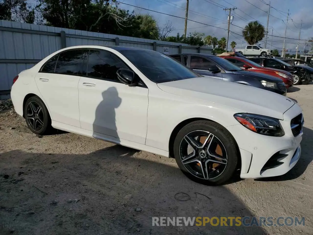 4 Photograph of a damaged car W1KWF8EB9LR594322 MERCEDES-BENZ C-CLASS 2020
