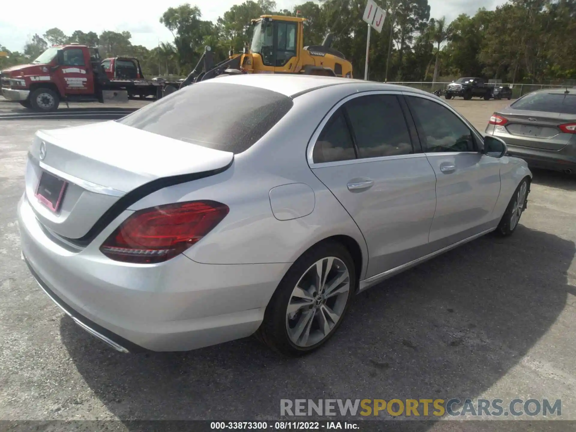 4 Photograph of a damaged car WDDWF8DB0LR556432 MERCEDES-BENZ C-CLASS 2020