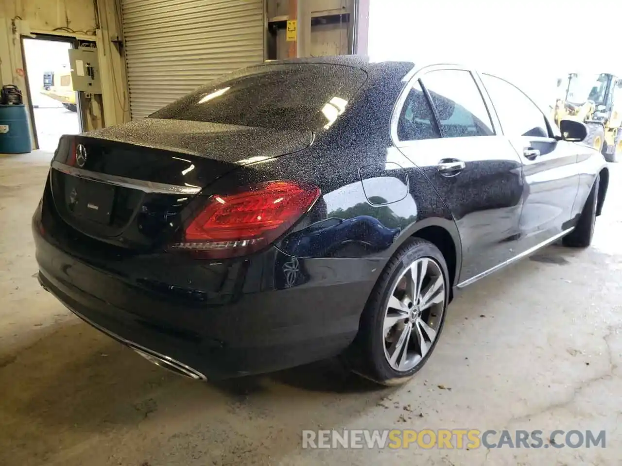 4 Photograph of a damaged car WDDWF8DB5LR540291 MERCEDES-BENZ C-CLASS 2020