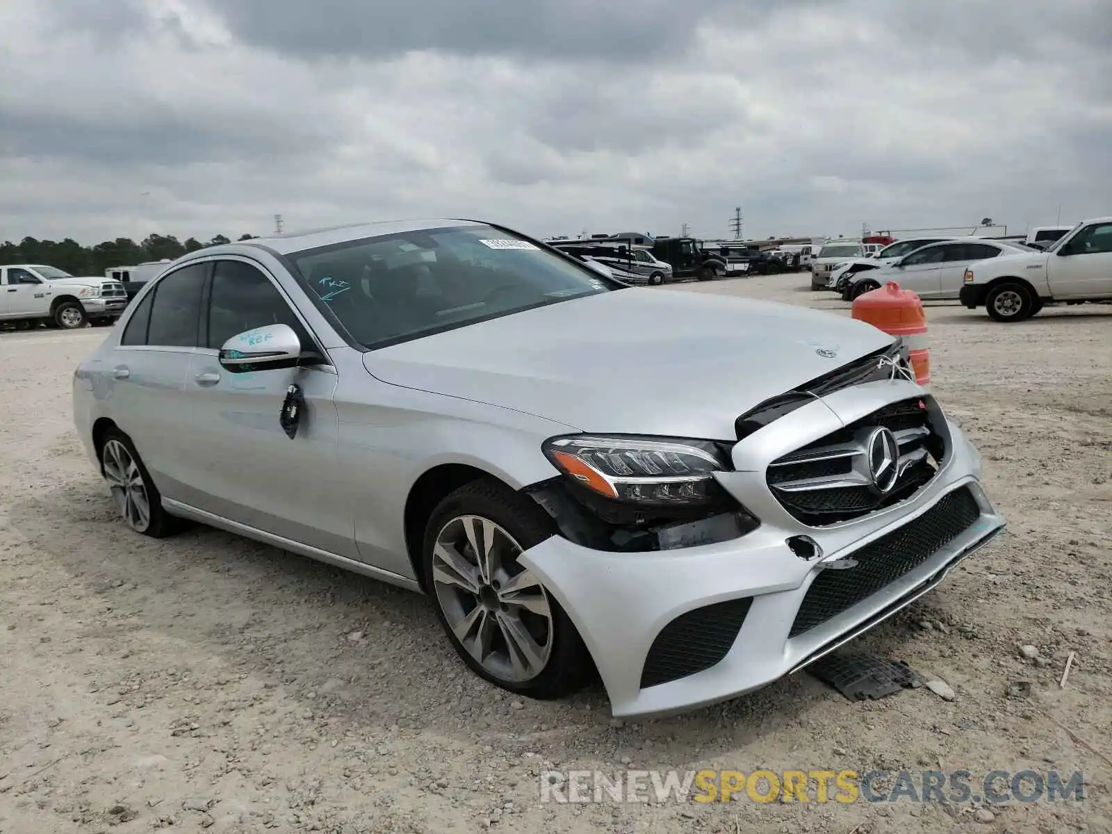 1 Photograph of a damaged car WDDWF8DB6LR526464 MERCEDES-BENZ C CLASS 2020