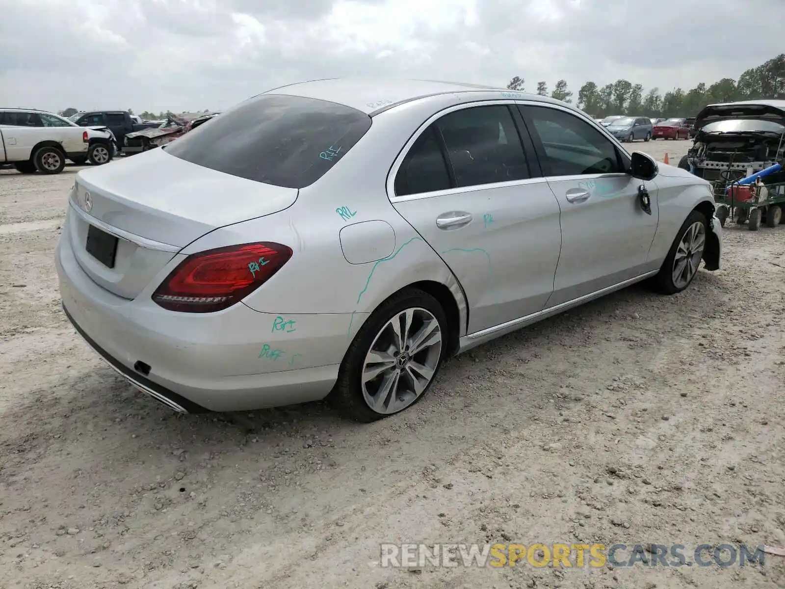 4 Photograph of a damaged car WDDWF8DB6LR526464 MERCEDES-BENZ C CLASS 2020