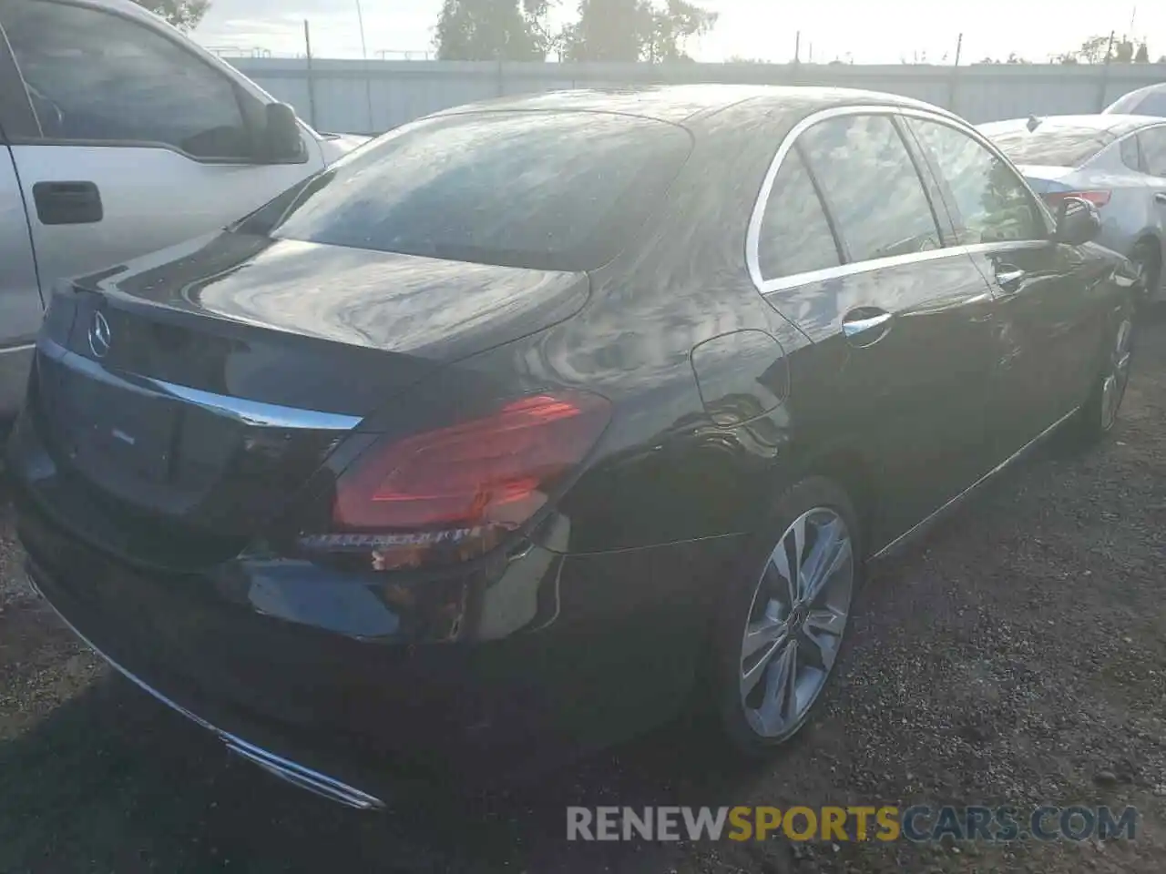 4 Photograph of a damaged car WDDWF8DB7LR547887 MERCEDES-BENZ C-CLASS 2020