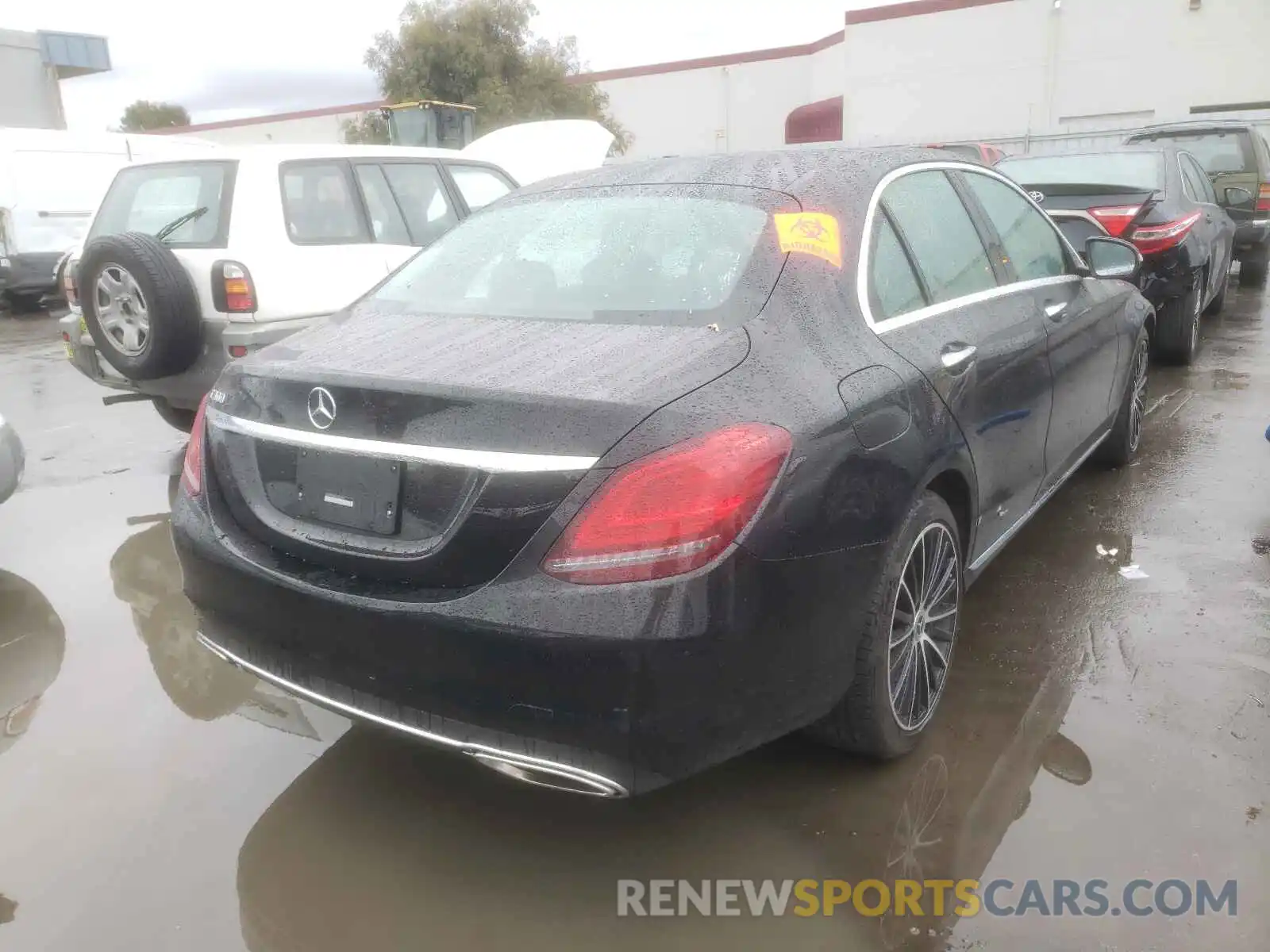 4 Photograph of a damaged car WDDWF8DB7LR550286 MERCEDES-BENZ C-CLASS 2020