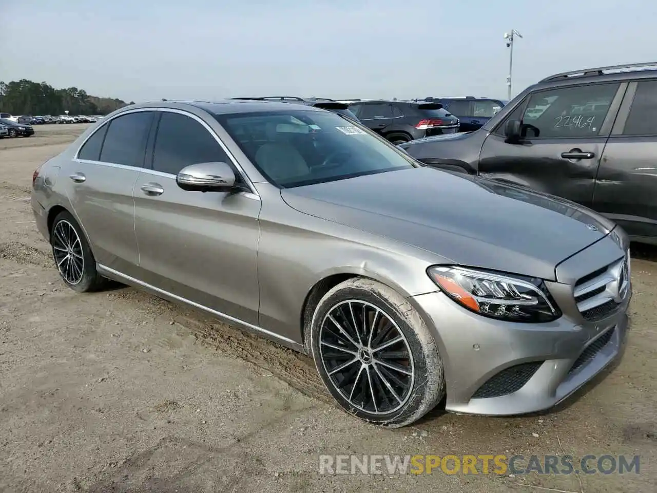 4 Photograph of a damaged car WDDWF8DB9LR534669 MERCEDES-BENZ C-CLASS 2020