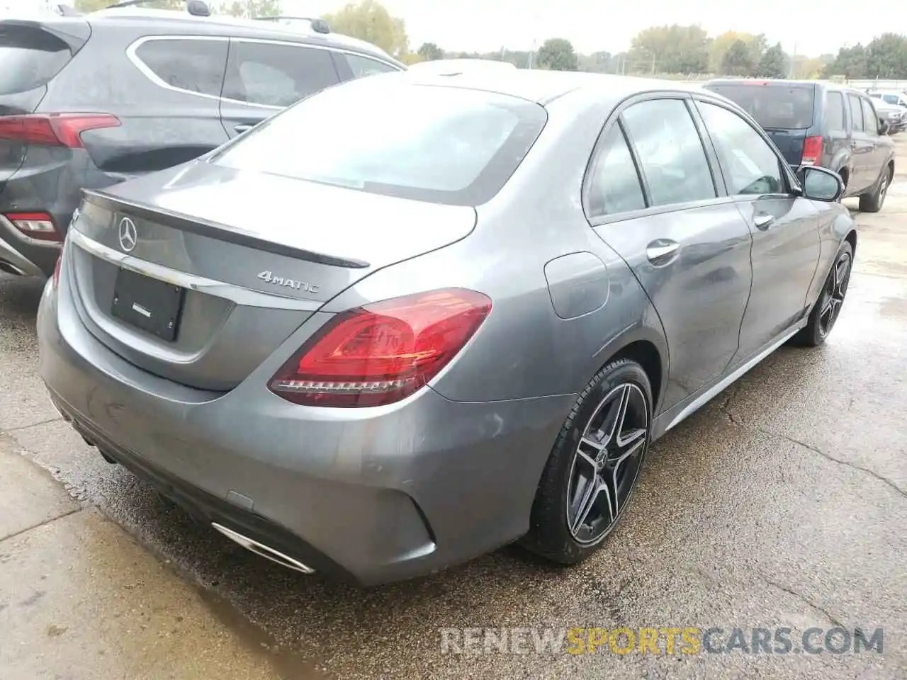 4 Photograph of a damaged car WDDWF8EB1LR563582 MERCEDES-BENZ C-CLASS 2020