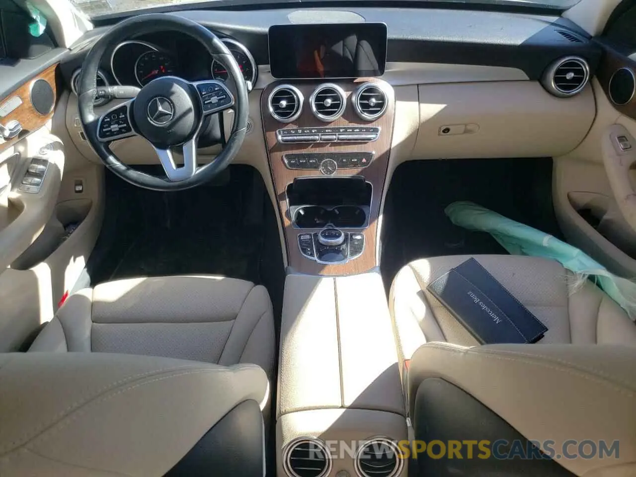 8 Photograph of a damaged car WDDWF8EB3LR531409 MERCEDES-BENZ C-CLASS 2020