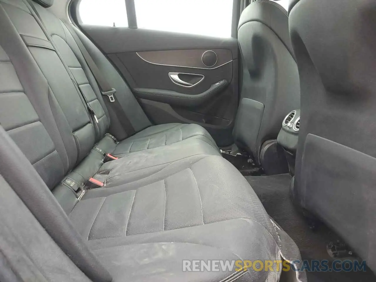 10 Photograph of a damaged car WDDWF8EB4LR526302 MERCEDES-BENZ C-CLASS 2020