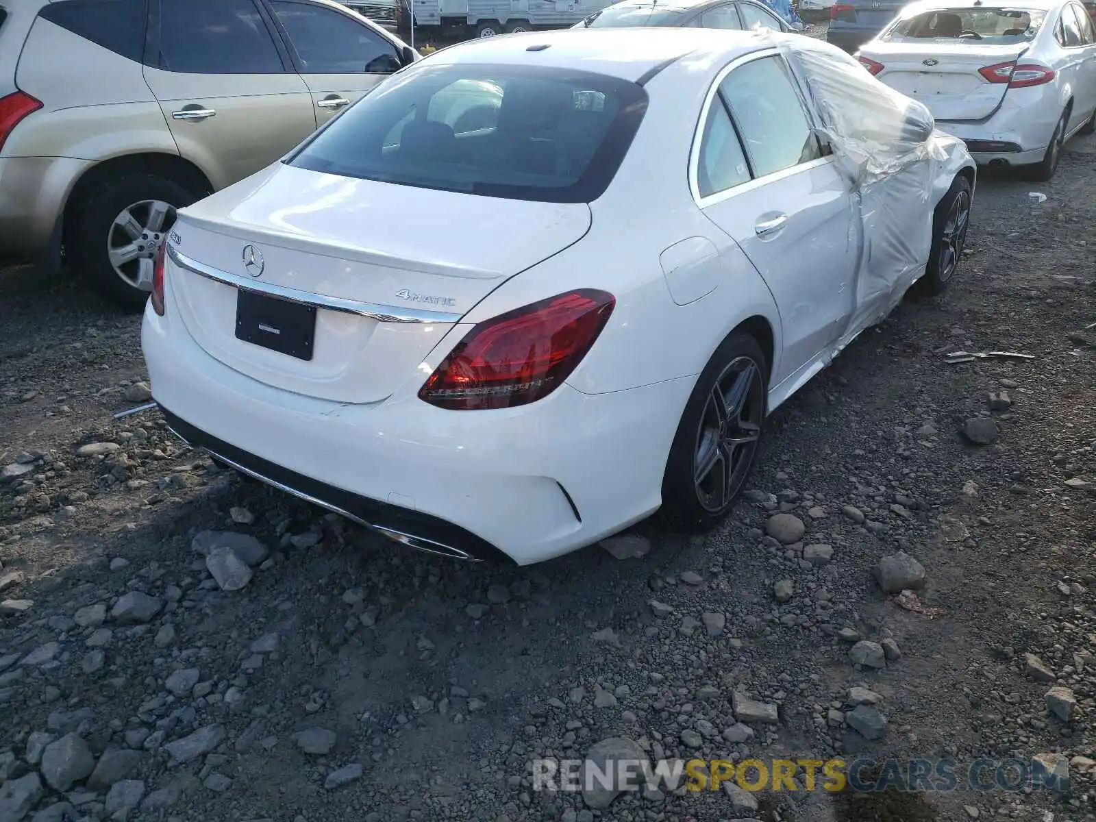 4 Photograph of a damaged car WDDWF8EB4LR555346 MERCEDES-BENZ C CLASS 2020