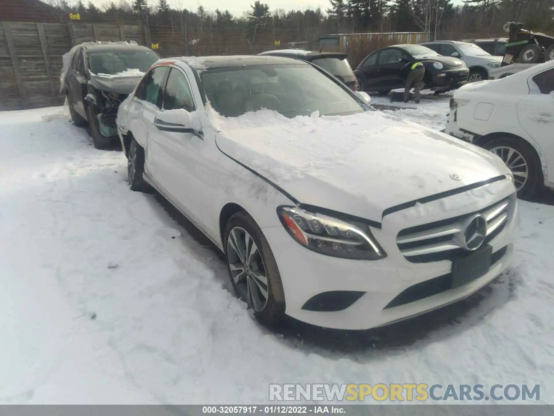 1 Photograph of a damaged car WDDWF8EB6LR551198 MERCEDES-BENZ C-CLASS 2020