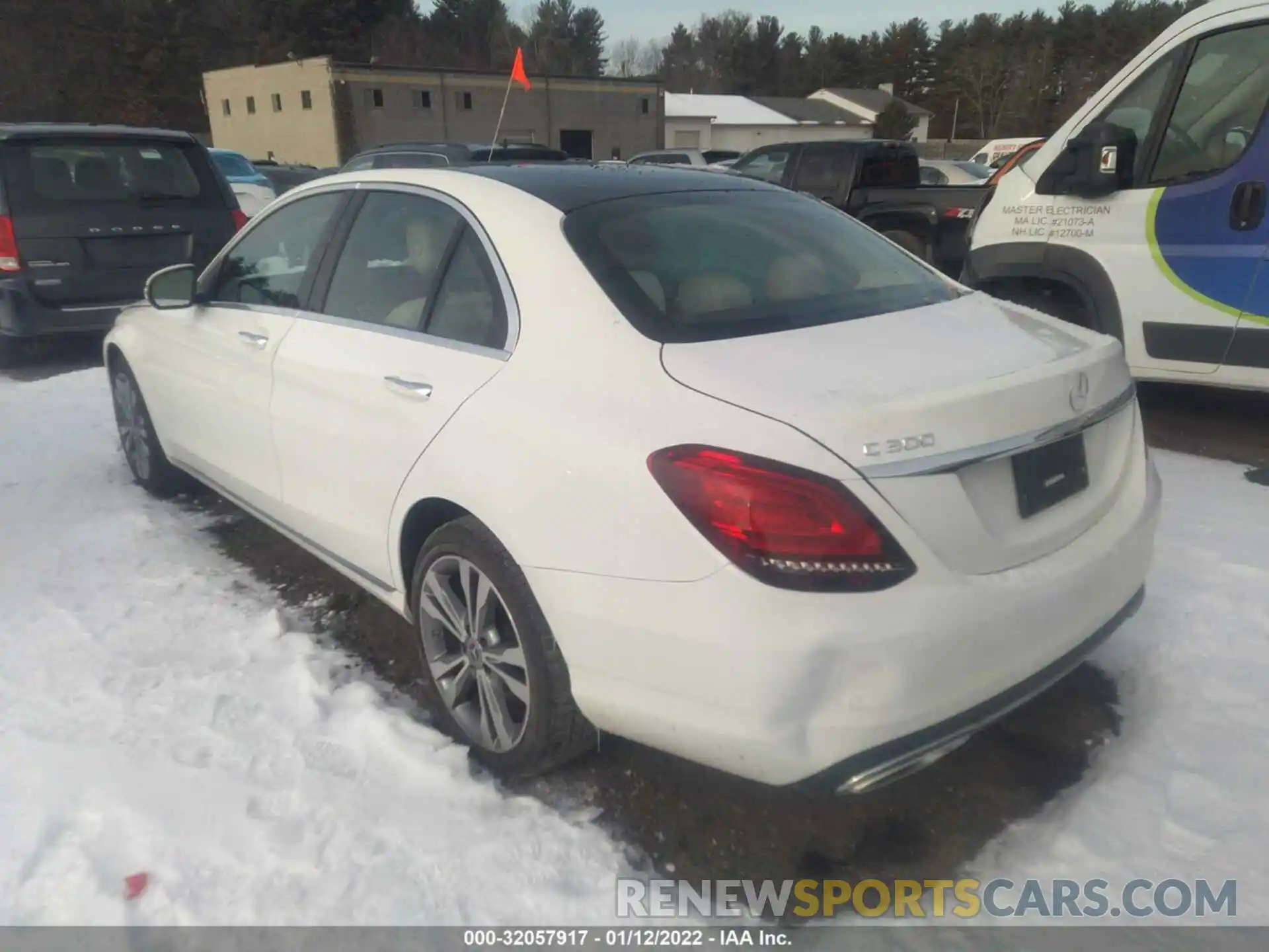 3 Photograph of a damaged car WDDWF8EB6LR551198 MERCEDES-BENZ C-CLASS 2020