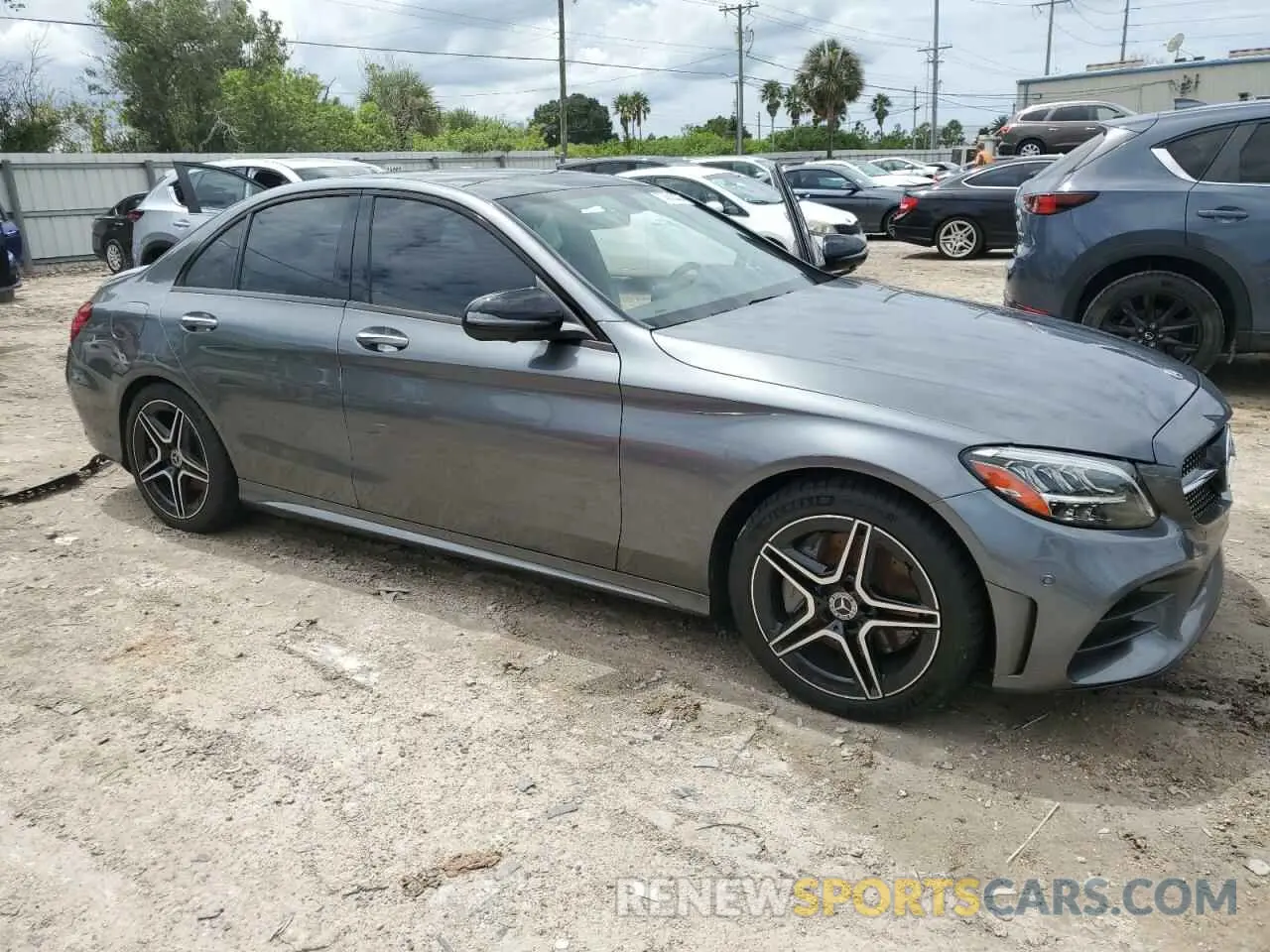 4 Photograph of a damaged car WDDWF8EB8LR540767 MERCEDES-BENZ C-CLASS 2020