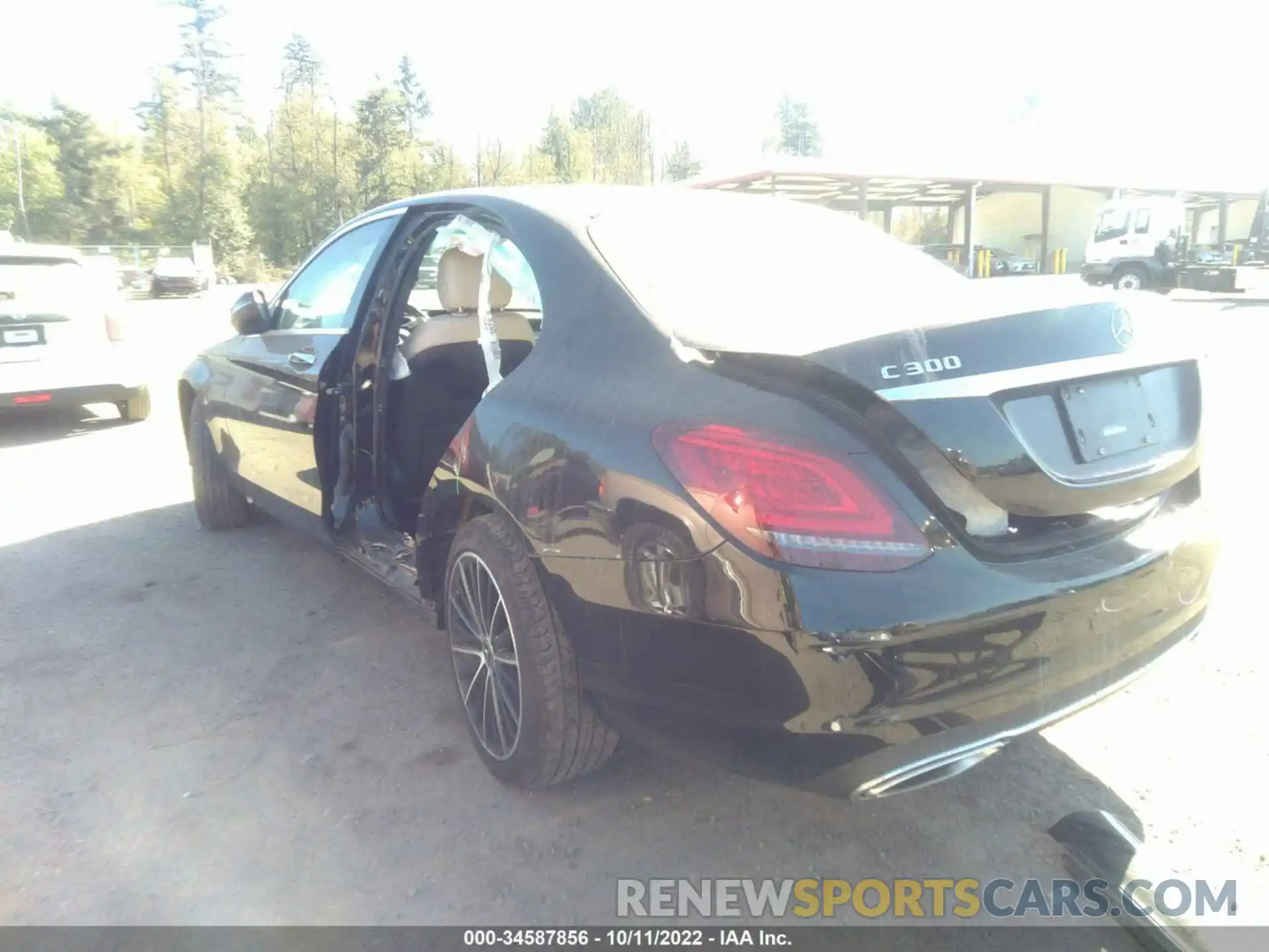 3 Photograph of a damaged car WDDWF8EB8LR543541 MERCEDES-BENZ C-CLASS 2020