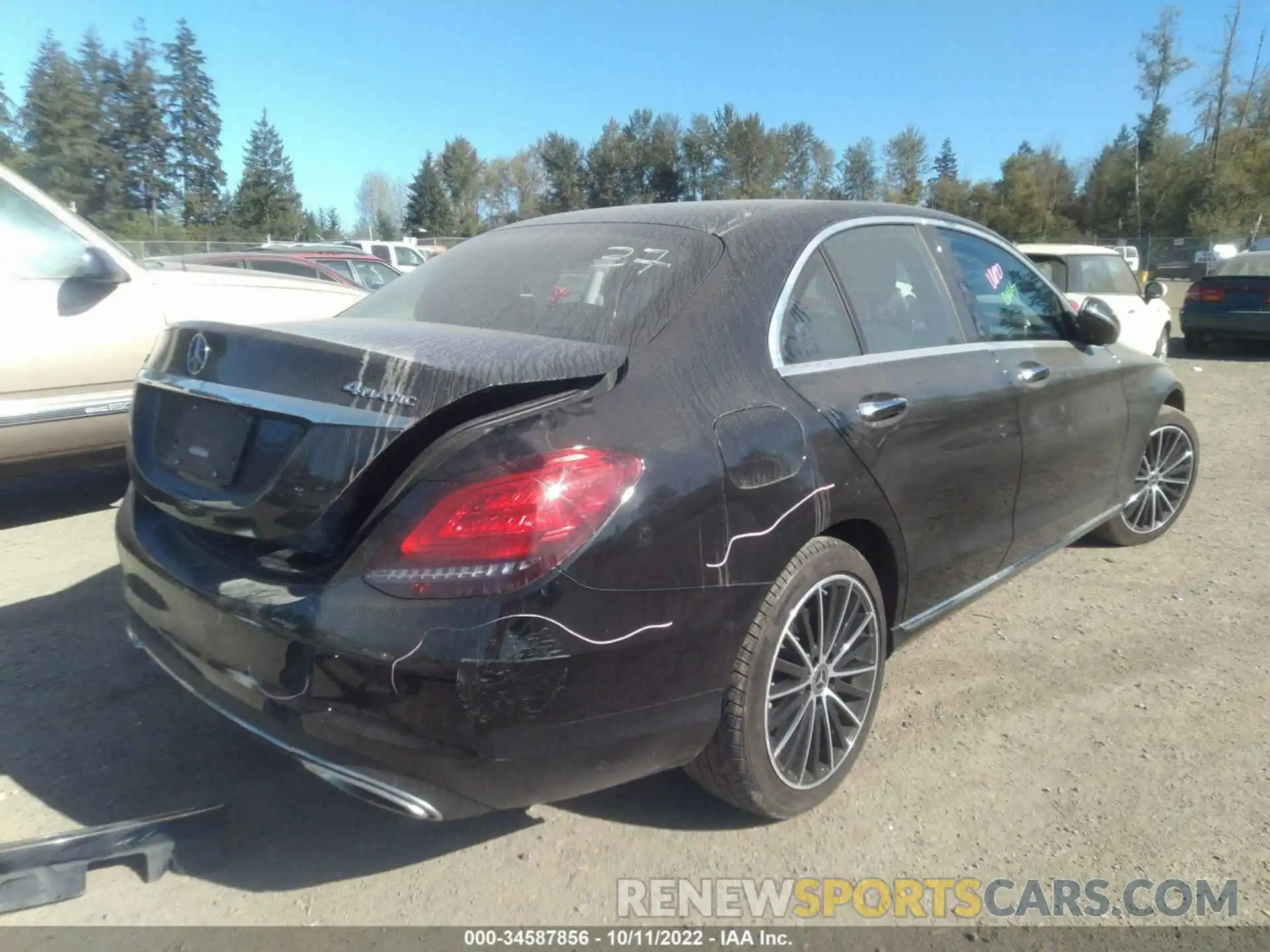 4 Photograph of a damaged car WDDWF8EB8LR543541 MERCEDES-BENZ C-CLASS 2020