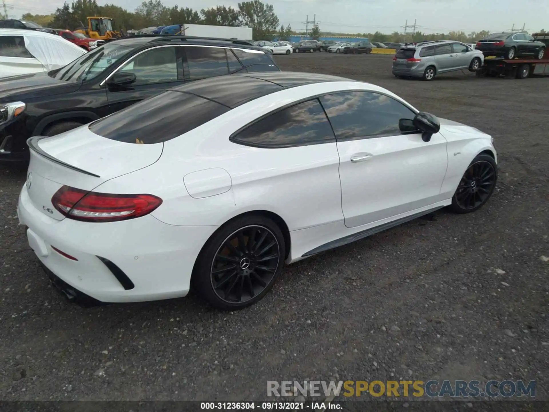 4 Photograph of a damaged car WDDWJ6EB6LF941111 MERCEDES-BENZ C-CLASS 2020