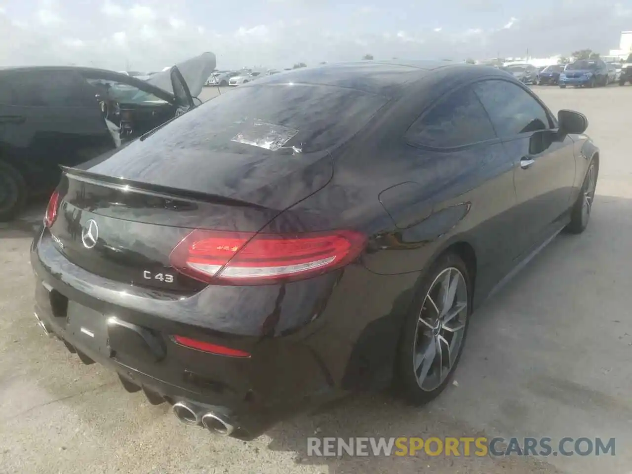 4 Photograph of a damaged car WDDWJ6EBXLF939927 MERCEDES-BENZ C-CLASS 2020