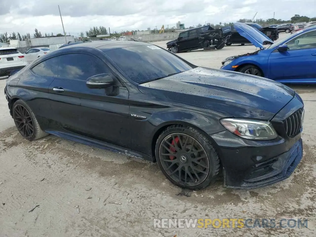 4 Photograph of a damaged car WDDWJ8HB1LF979739 MERCEDES-BENZ C-CLASS 2020