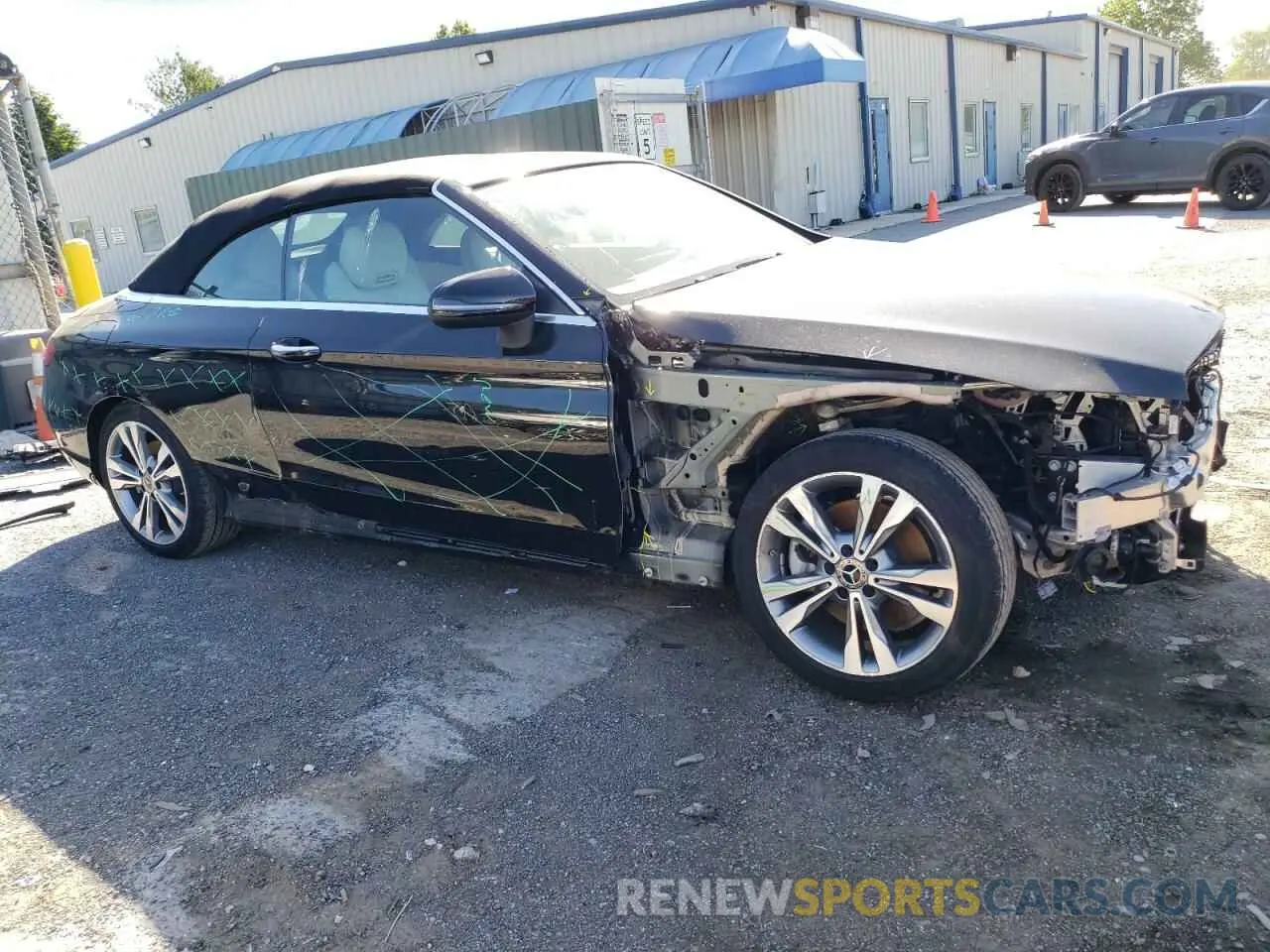 4 Photograph of a damaged car WDDWK8EB8LF947825 MERCEDES-BENZ C-CLASS 2020