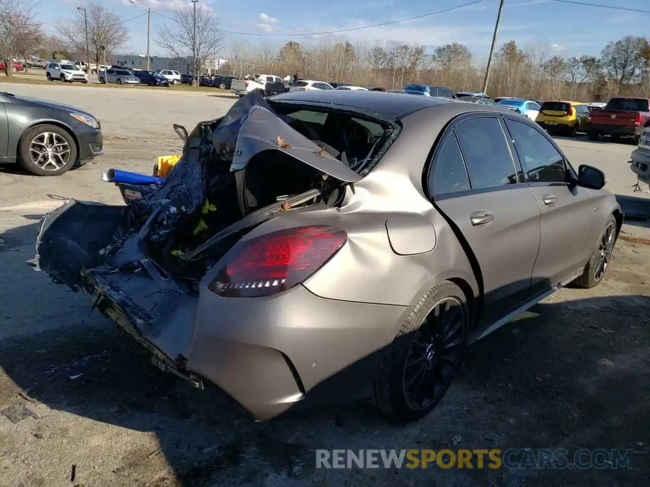 4 Photograph of a damaged car W1KWF6EB9MR613392 MERCEDES-BENZ C-CLASS 2021