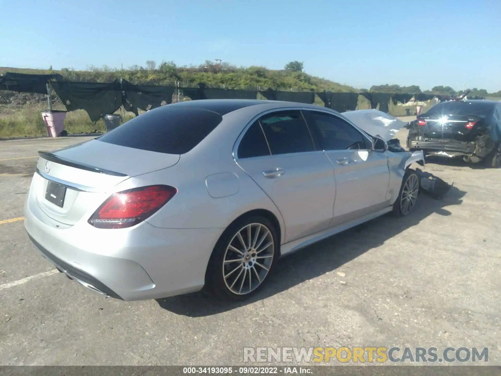 4 Photograph of a damaged car W1KWF8DB0MR648982 MERCEDES-BENZ C-CLASS 2021