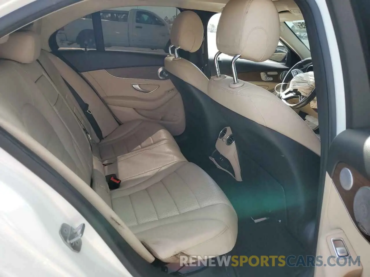 10 Photograph of a damaged car W1KWF8DB0MR652112 MERCEDES-BENZ C-CLASS 2021