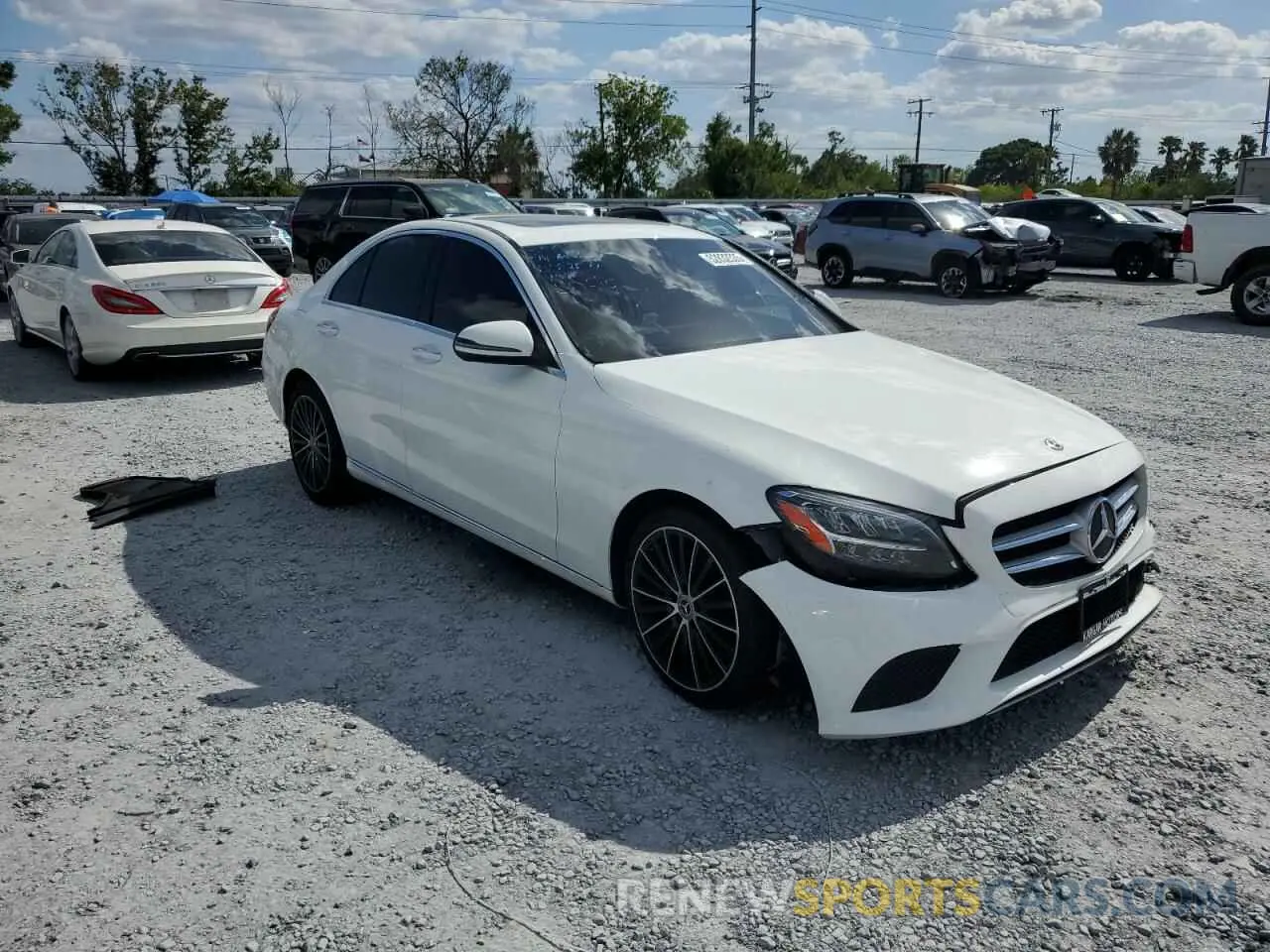 4 Photograph of a damaged car W1KWF8DB0MR652112 MERCEDES-BENZ C-CLASS 2021