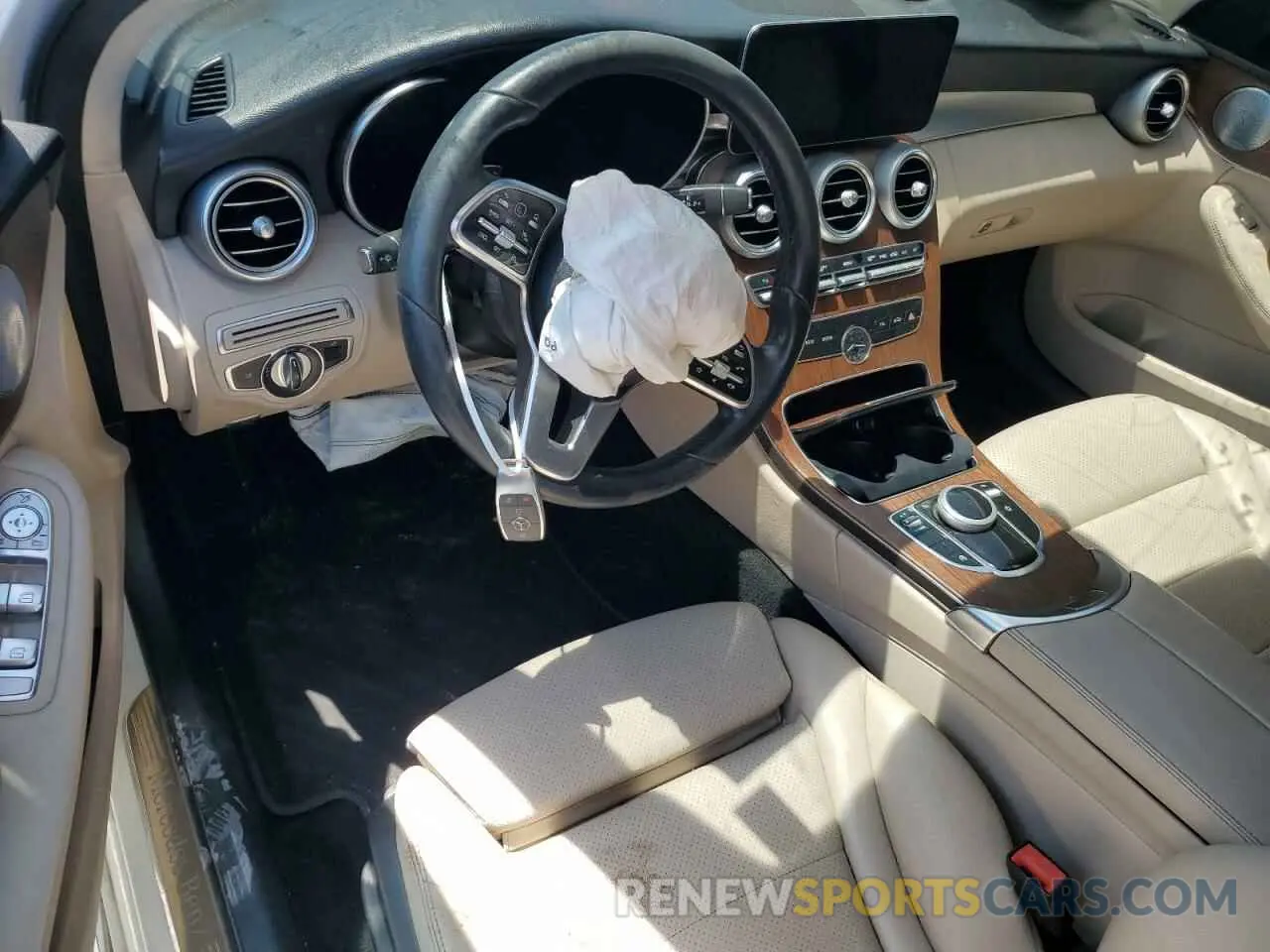 8 Photograph of a damaged car W1KWF8DB0MR652112 MERCEDES-BENZ C-CLASS 2021