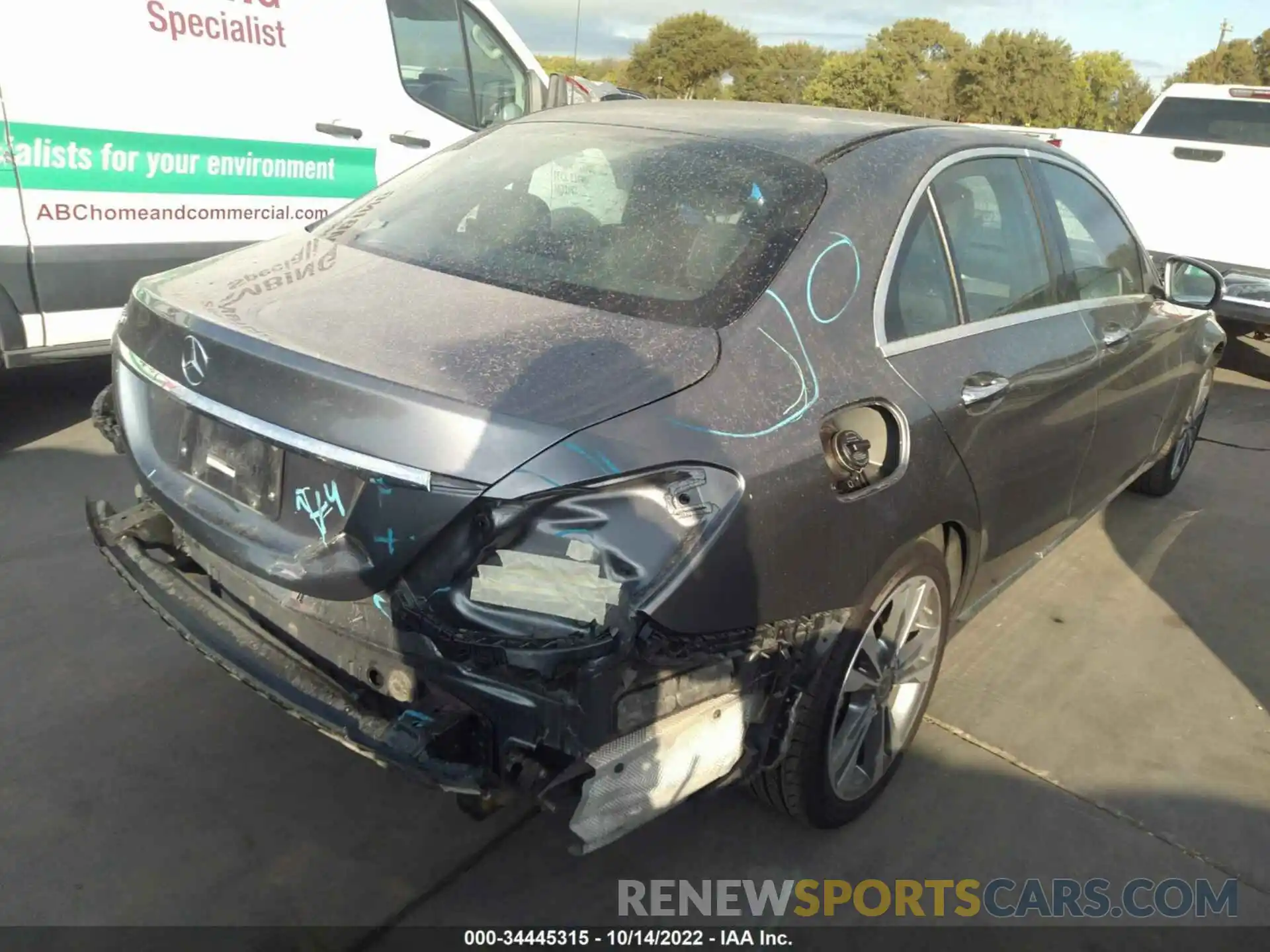 4 Photograph of a damaged car W1KWF8DB2MR605020 MERCEDES-BENZ C-CLASS 2021