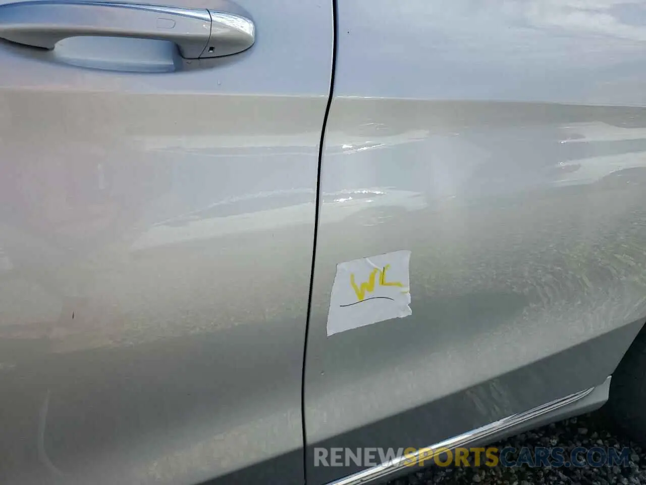 12 Photograph of a damaged car W1KWF8DB6MR650610 MERCEDES-BENZ C-CLASS 2021