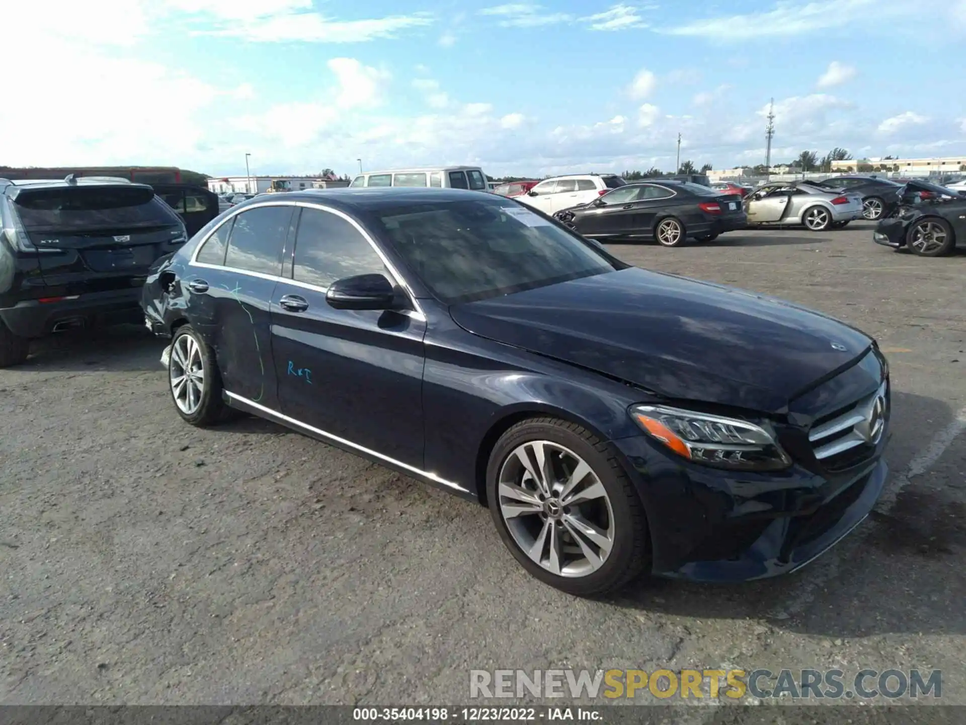 1 Photograph of a damaged car W1KWF8DB6MR651529 MERCEDES-BENZ C-CLASS 2021