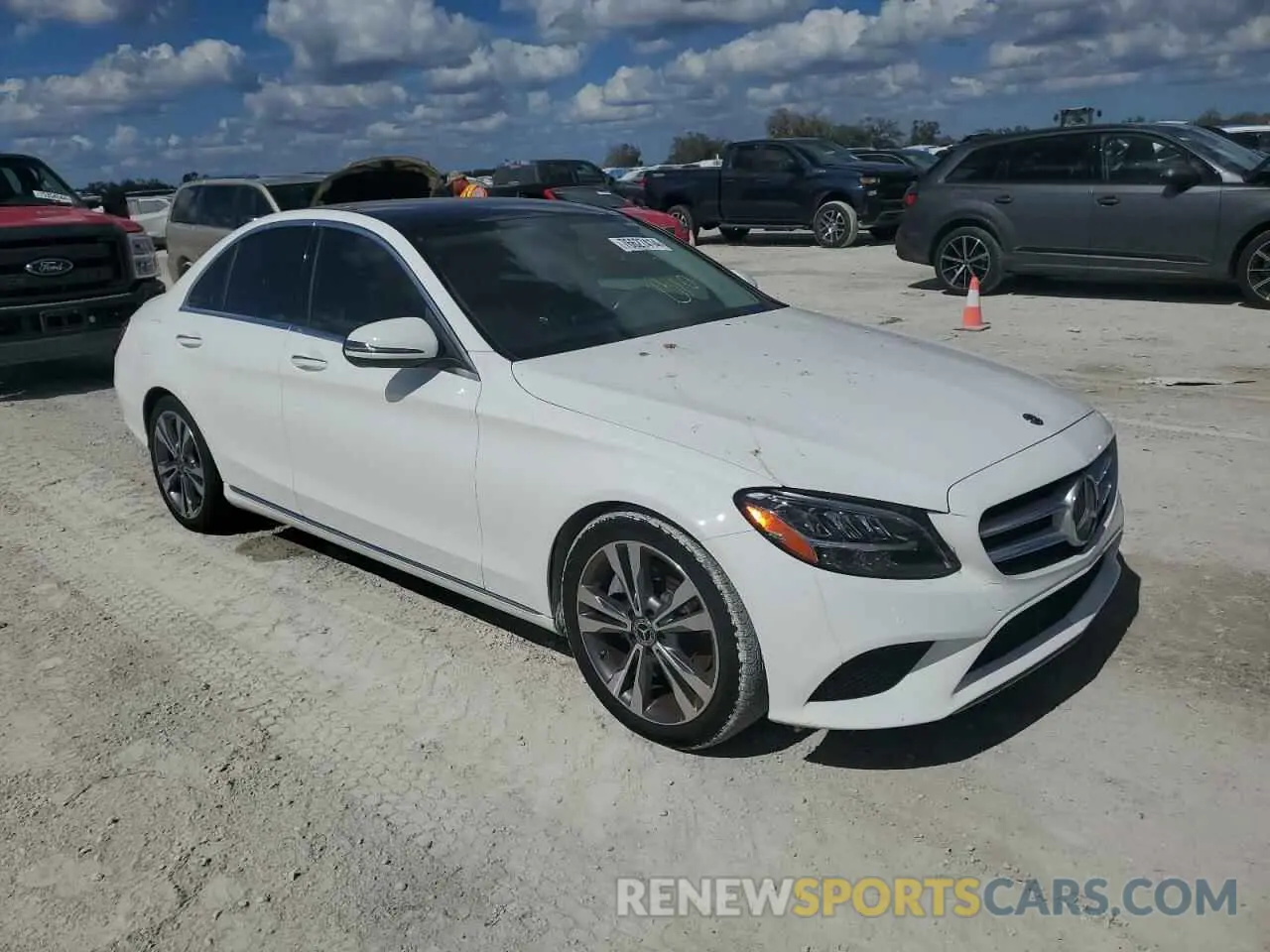 4 Photograph of a damaged car W1KWF8DB7MR604591 MERCEDES-BENZ C-CLASS 2021
