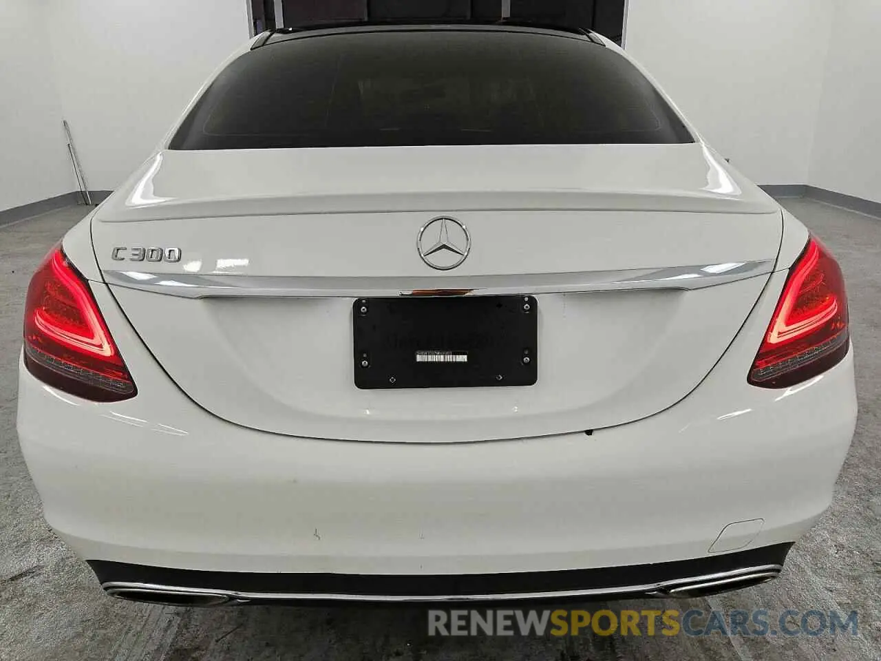 6 Photograph of a damaged car W1KWF8DB7MR605823 MERCEDES-BENZ C-CLASS 2021