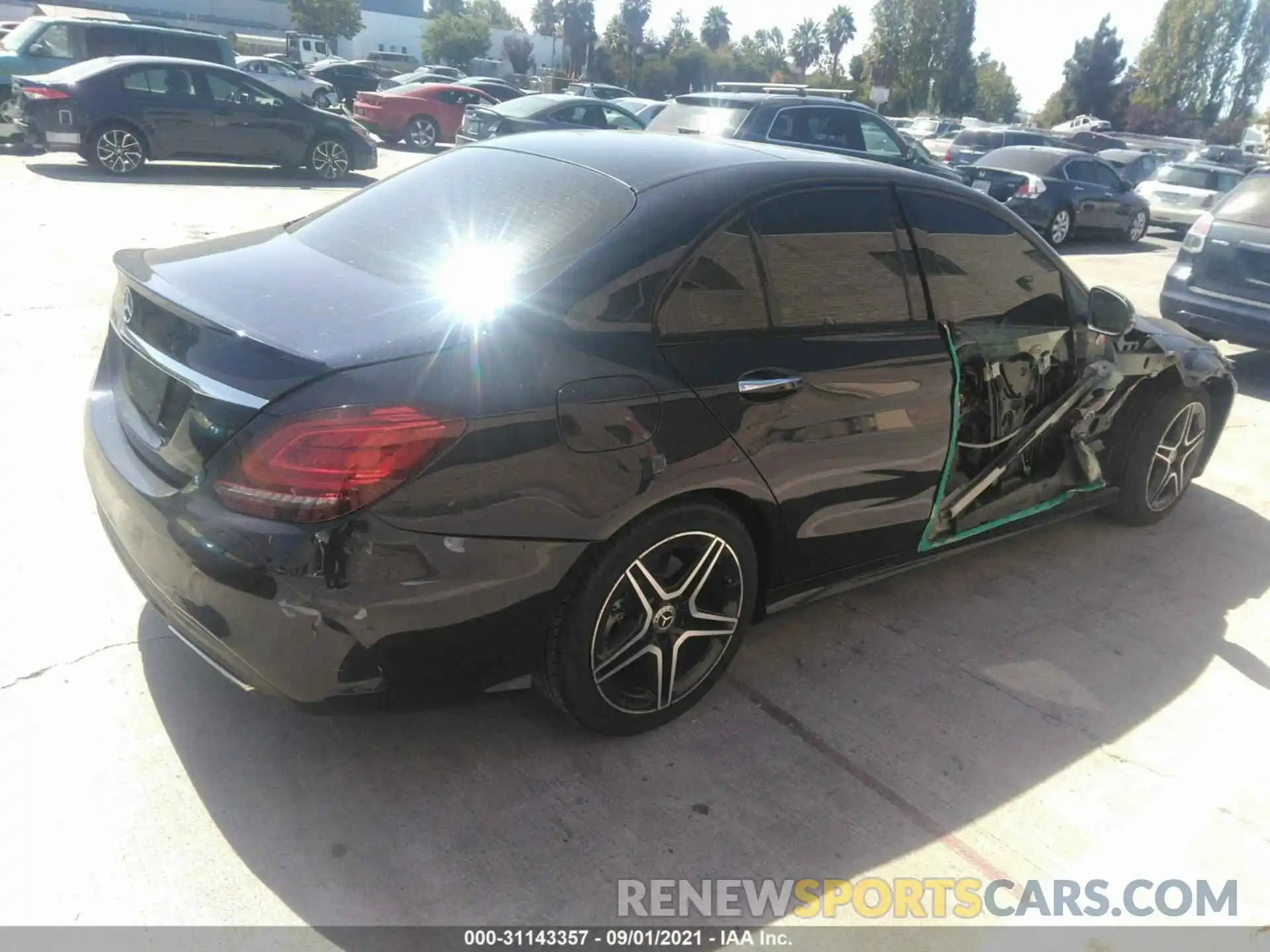 4 Photograph of a damaged car W1KWF8DB7MR616613 MERCEDES-BENZ C-CLASS 2021