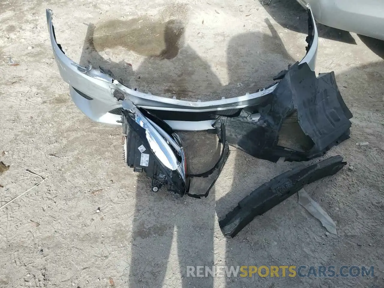 12 Photograph of a damaged car W1KWF8DB7MR632293 MERCEDES-BENZ C-CLASS 2021
