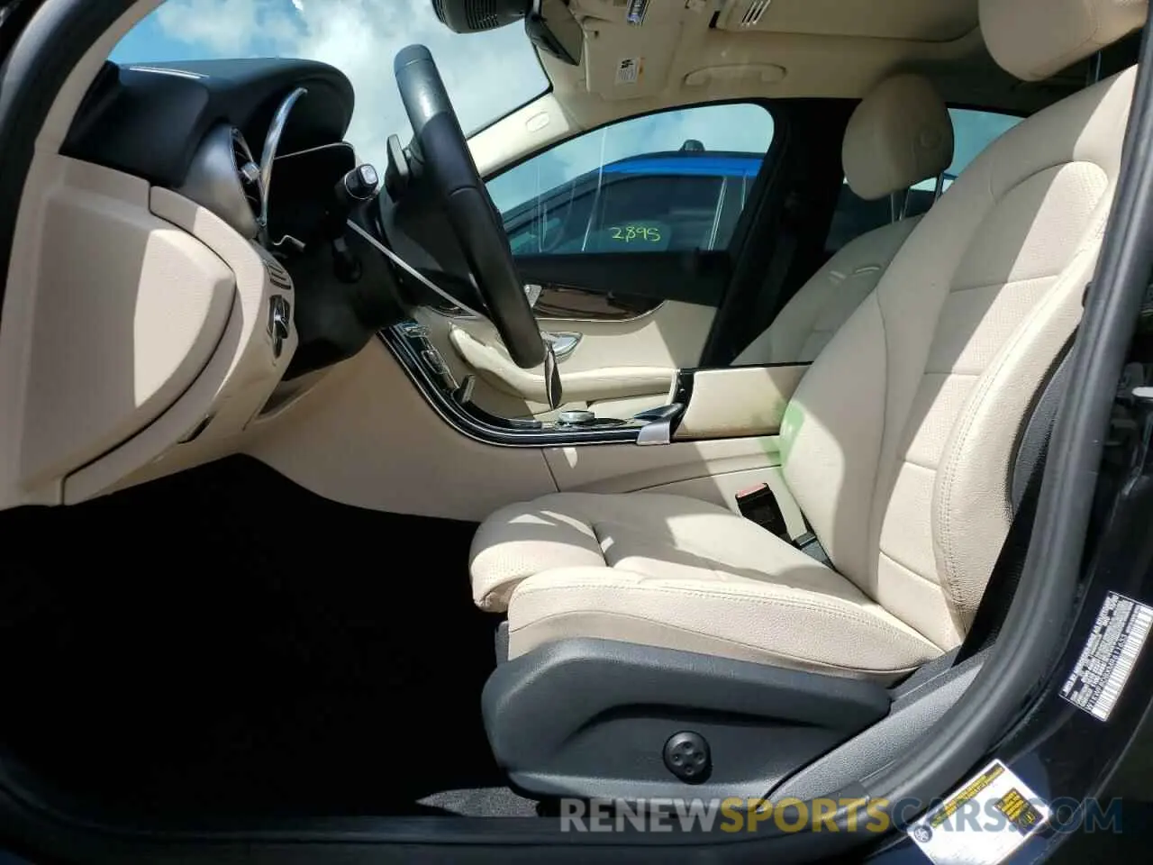 7 Photograph of a damaged car W1KWF8DBXMR611633 MERCEDES-BENZ C-CLASS 2021