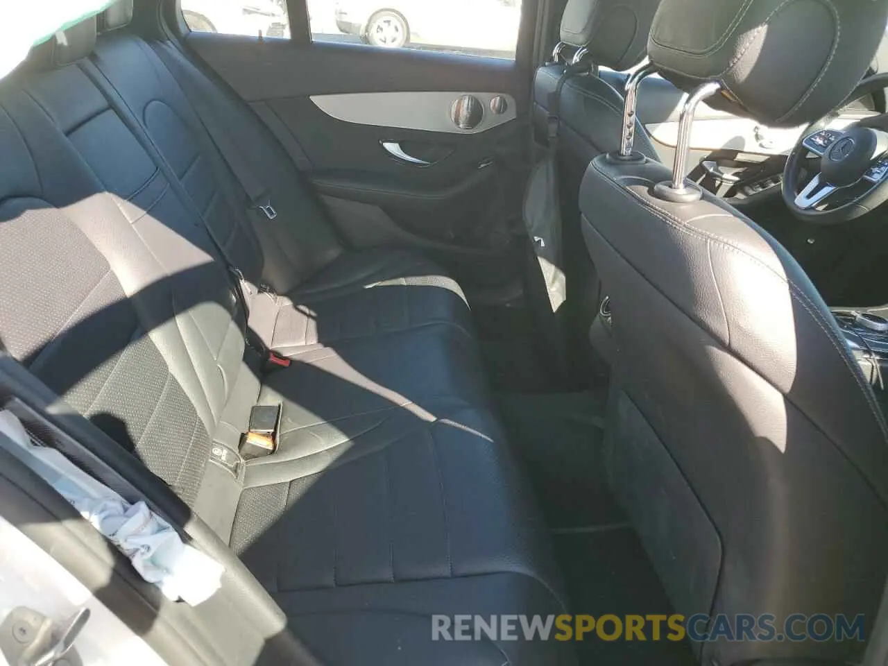 10 Photograph of a damaged car W1KWF8DBXMR612779 MERCEDES-BENZ C-CLASS 2021