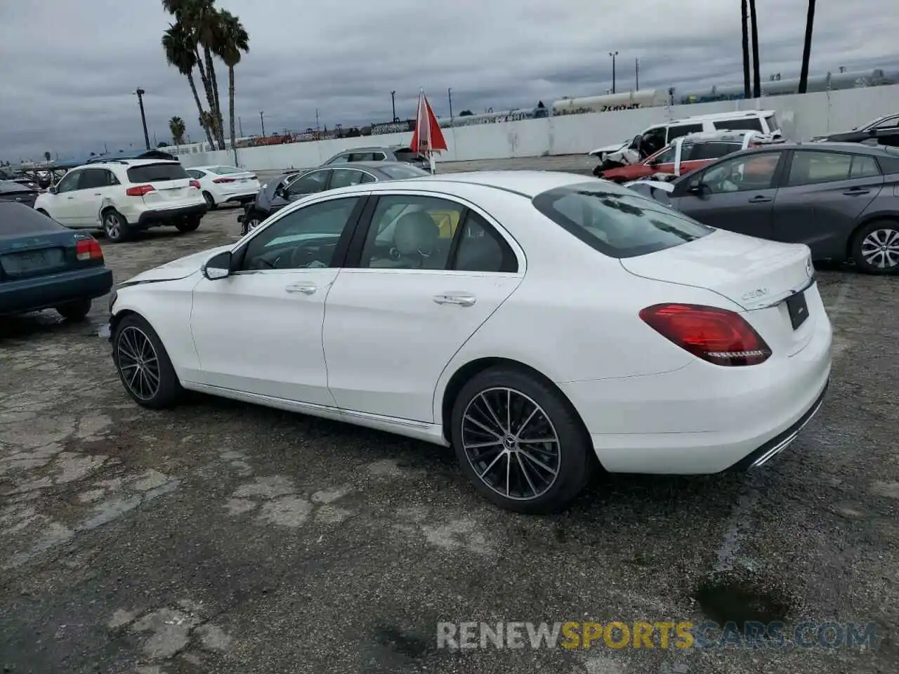 2 Photograph of a damaged car W1KWF8DBXMR650562 MERCEDES-BENZ C-CLASS 2021