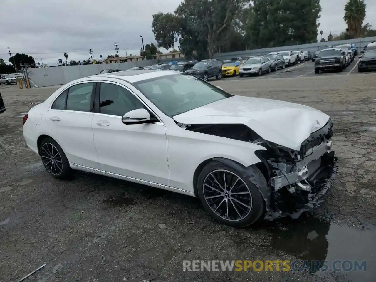 4 Photograph of a damaged car W1KWF8DBXMR650562 MERCEDES-BENZ C-CLASS 2021