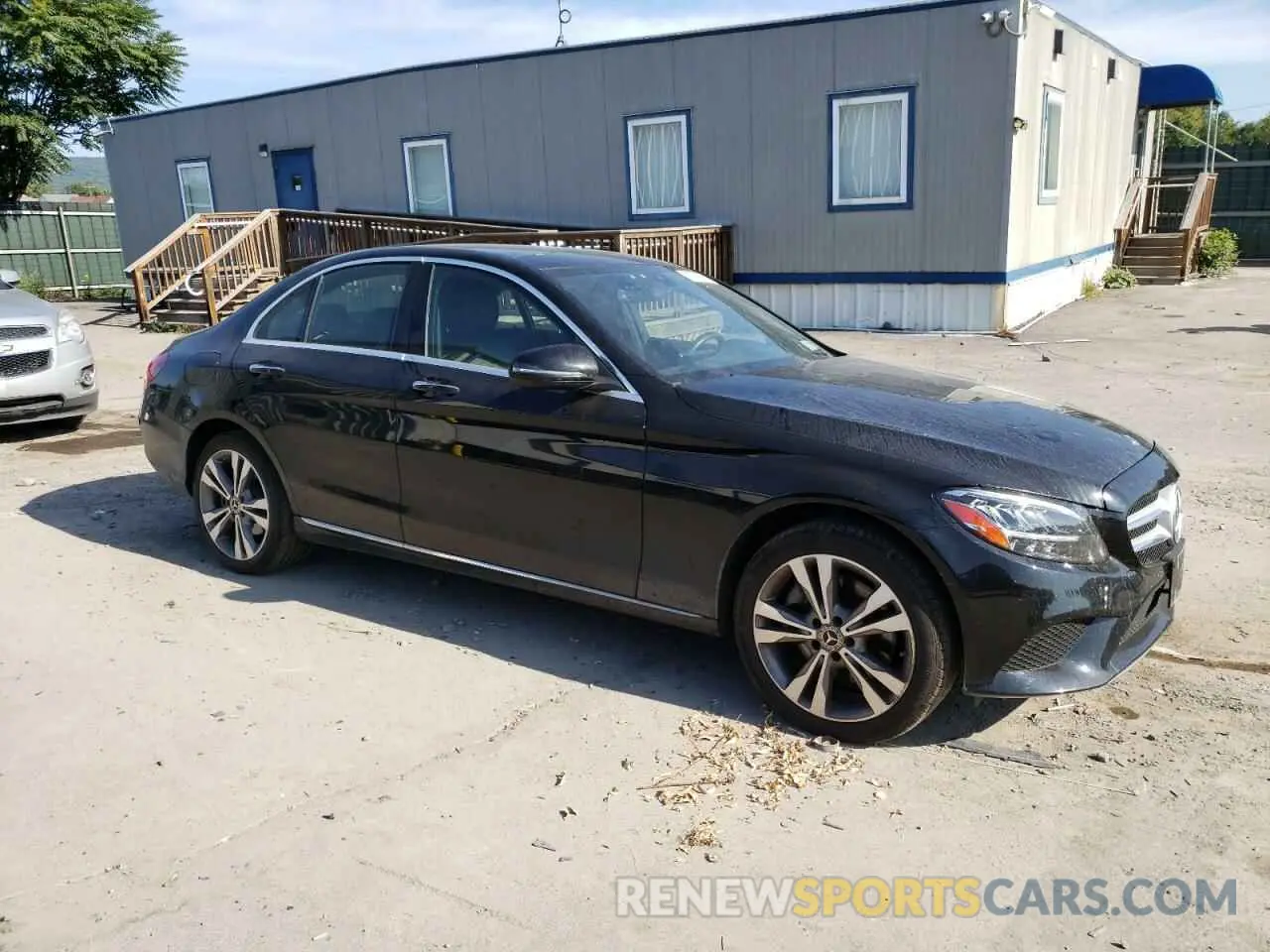 4 Photograph of a damaged car W1KWF8EB0MR636152 MERCEDES-BENZ C-CLASS 2021