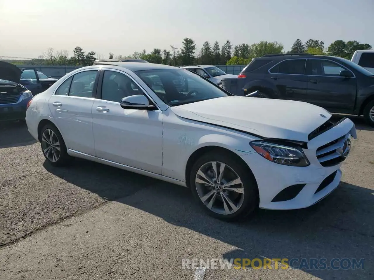 4 Photograph of a damaged car W1KWF8EB4MR637322 MERCEDES-BENZ C-CLASS 2021