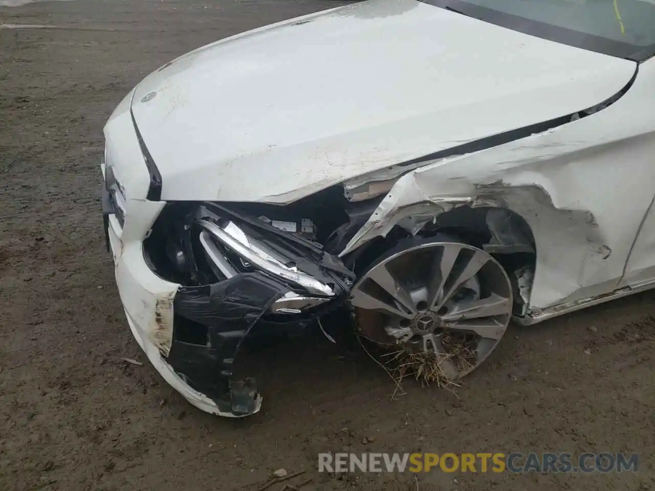 9 Photograph of a damaged car W1KWF8EB5MR619993 MERCEDES-BENZ C-CLASS 2021