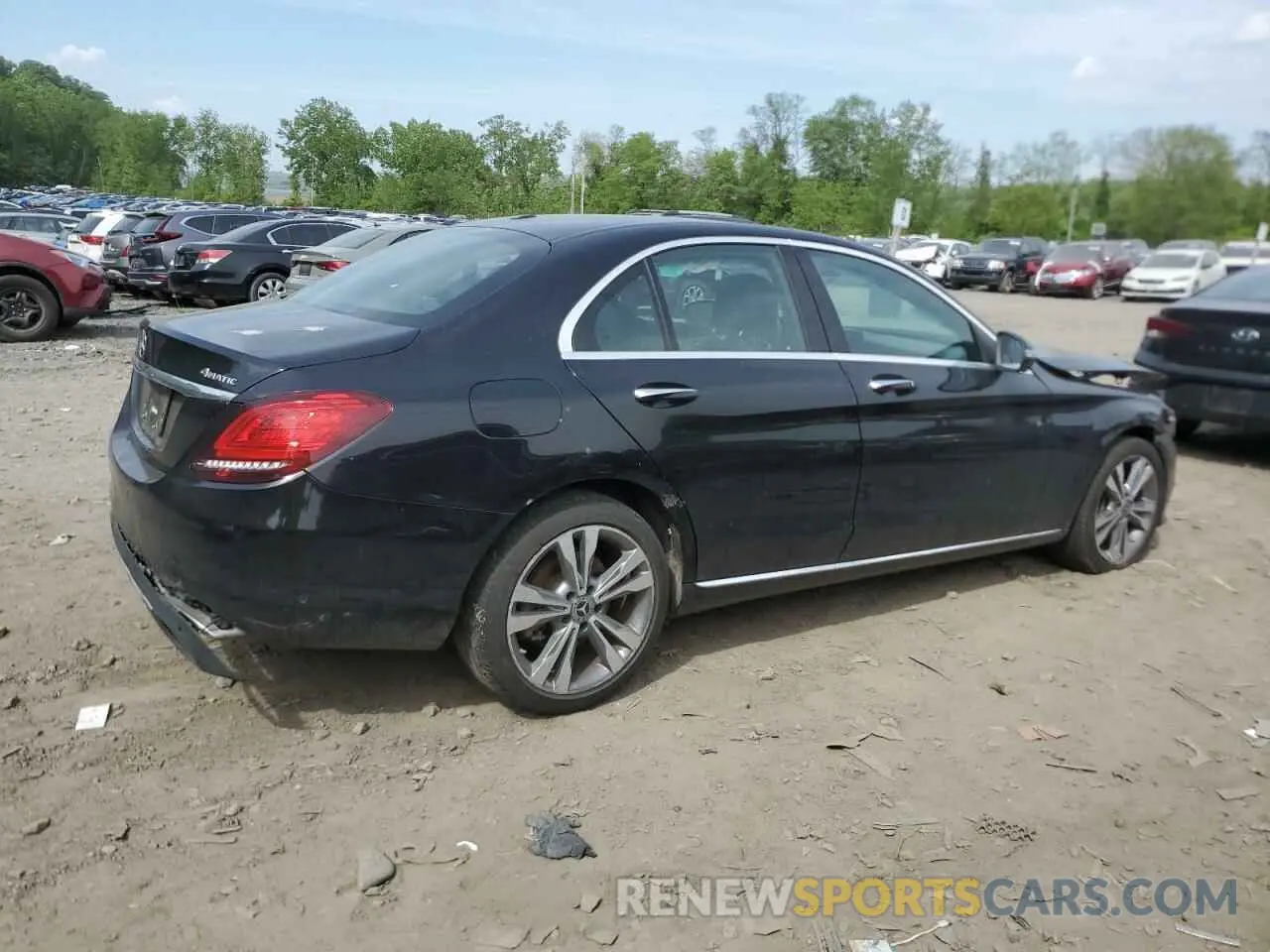 3 Photograph of a damaged car W1KWF8EB9MR610990 MERCEDES-BENZ C-CLASS 2021