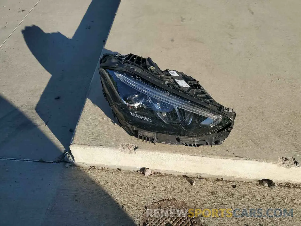12 Photograph of a damaged car W1KAF4GB0NR012062 MERCEDES-BENZ C-CLASS 2022