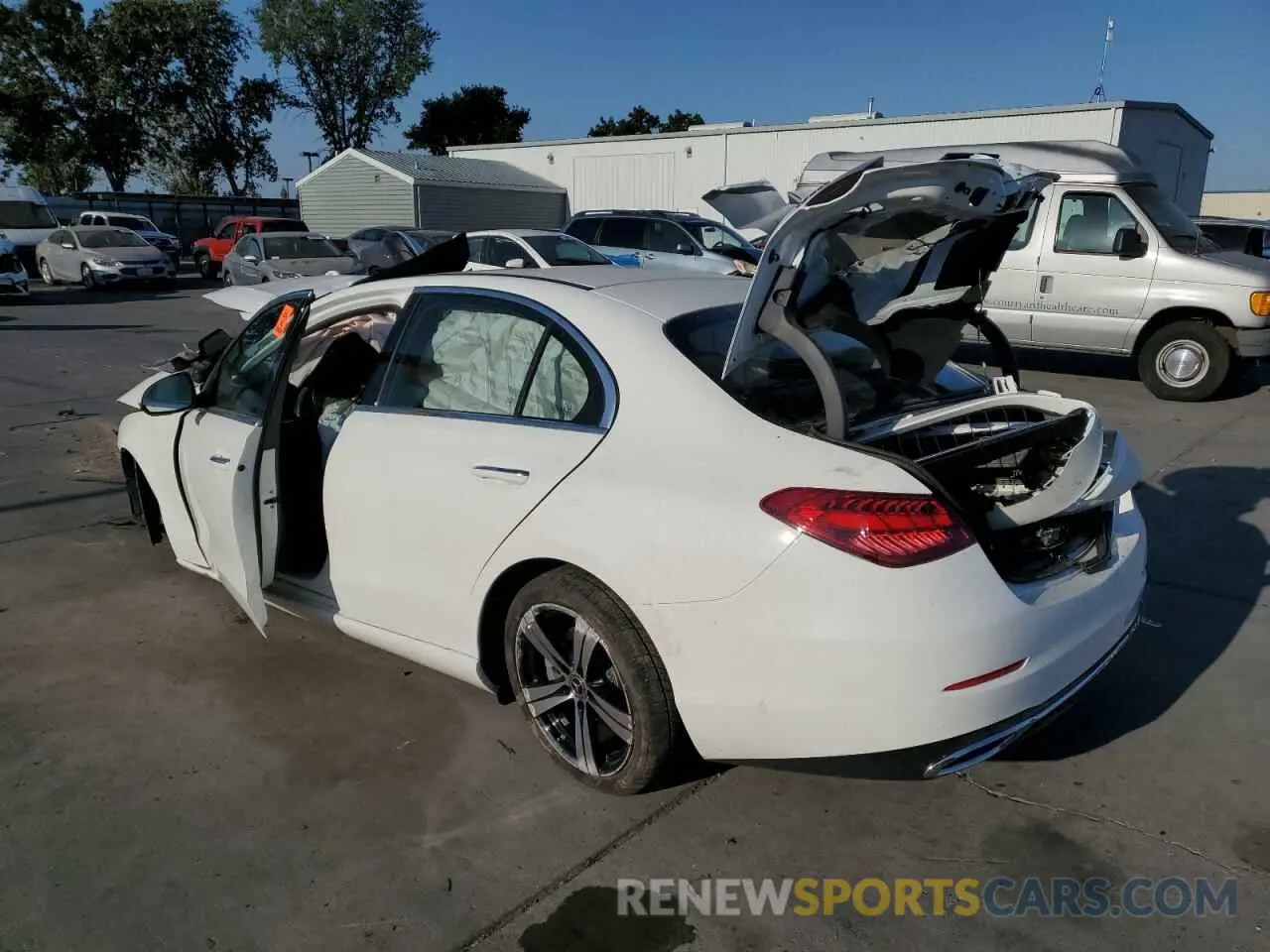 2 Photograph of a damaged car W1KAF4GB0NR041951 MERCEDES-BENZ C-CLASS 2022