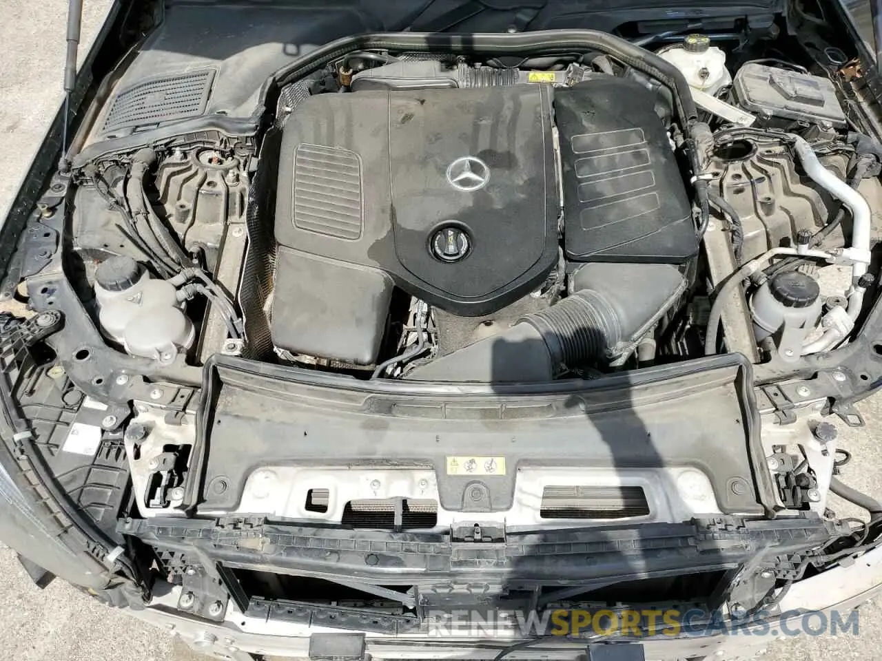 11 Photograph of a damaged car W1KAF4GB2NR050618 MERCEDES-BENZ C-CLASS 2022